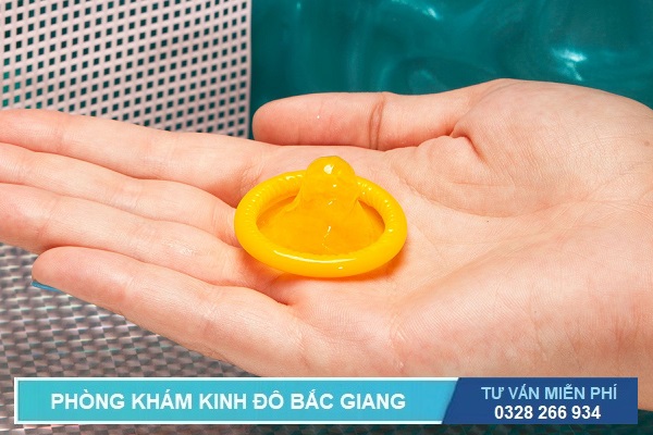 Sử dụng bao cao giúp ngăn ngừa một số bệnh xã hội lây qua đường tình dục